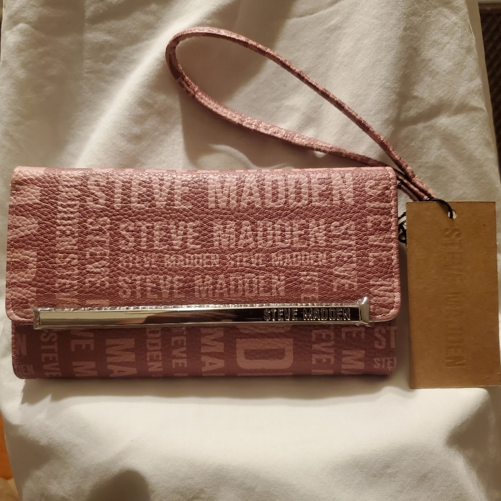 Steve Madden Trifold Clutch Wallet Wristlet - Pink (NWT)